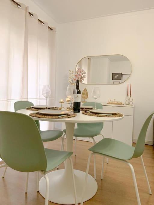 Oporto Music Flat - Very Central & Free Parking Bagian luar foto